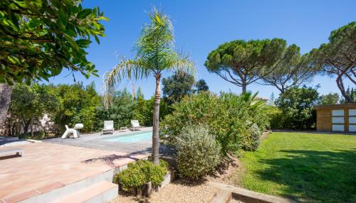 Villa des Salins by Hotel des Lices - image 2