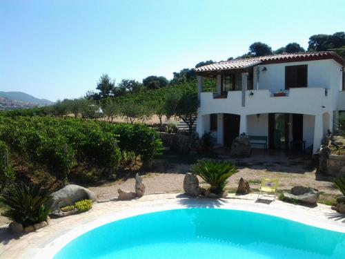 Agriturismo B&B Domo De Resteblas - Provincia di Olbia-Tempio