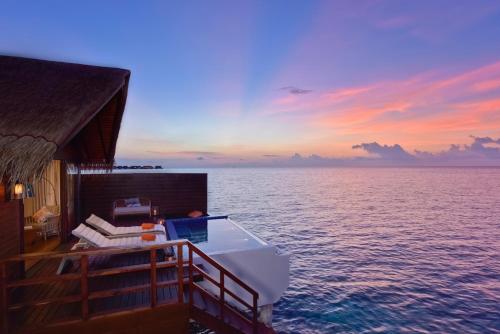 Reef Pool Water Villa image 2