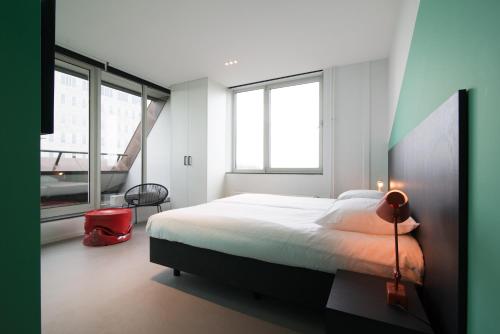 room detail thumbnail 0
