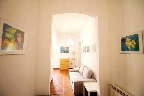 Colosseum Super Family Apartment - image 10