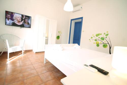 Colosseum Super Family Apartment - image 8