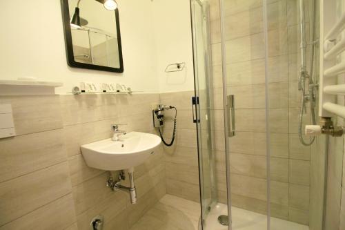 Colosseum Super Family Apartment - image 14