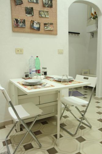 Fira's home, Neapel (Foto 8)