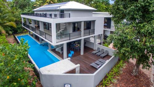 The Port Douglas Beach House