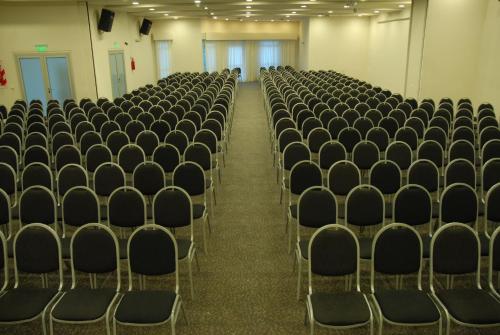 11335089 Maran Suites & Towers