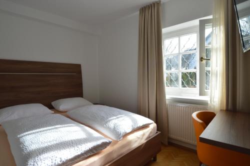 Apartment with Garden View