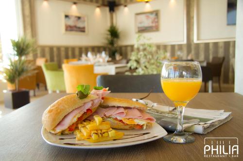 Philia Hotel - image 8