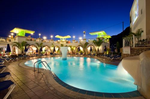 Hotel Pefkos Beach