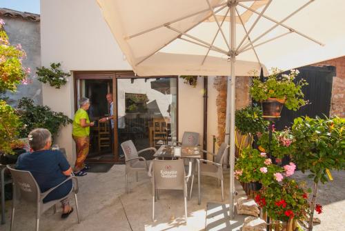 Balkons/terase, Hostal-Bar Restaurante "La Fuente" in Rabé de las Calzadas