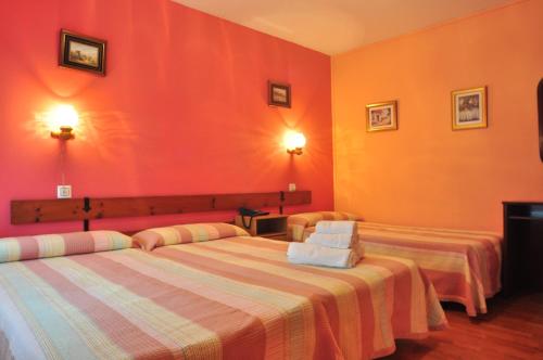 Hostal Europa - image 10