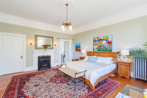 Fairholme Manor Inn in Victoria, Canada