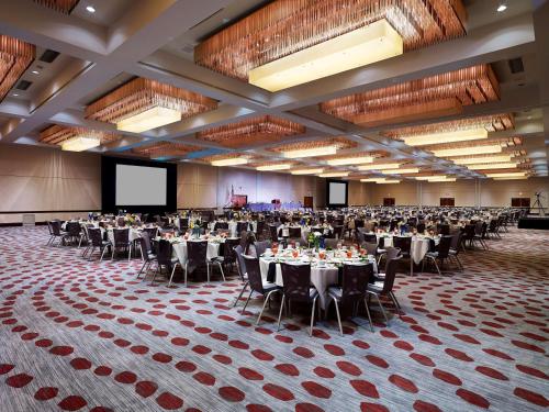 Hyatt Regency Cincinnati - image 8