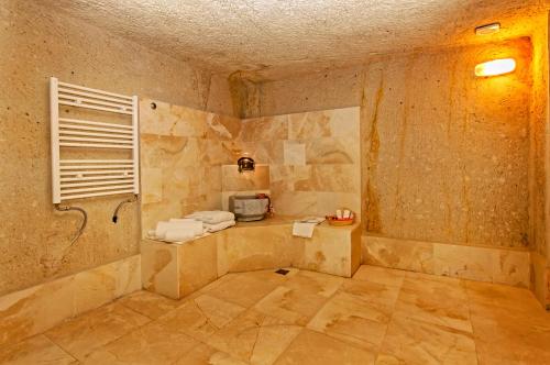 Nessa Cave Hotel - image 6