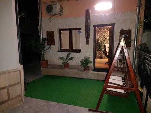 Mpoint Motel - image 10
