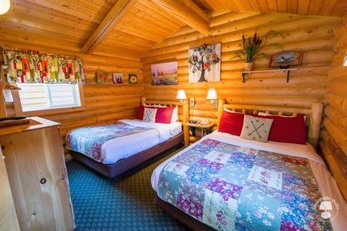 Cabin Creek Inn In Wy