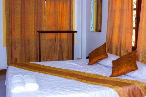 Croissant d'Or Guestroom by Avalon B&B หลวงพระบาง