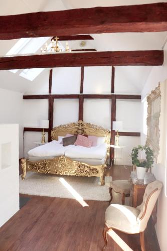Divine Living - Apartments - image 8