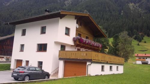 s' Ludwign Haus - Accommodation - Sankt Leonhard im Pitztal