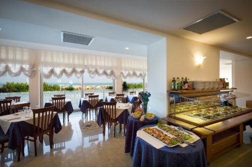 Hotel Tritone - image 14