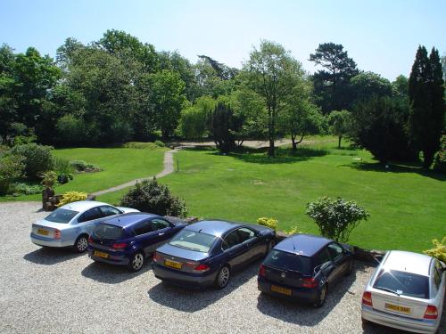 Farnham House Hotel - image 5