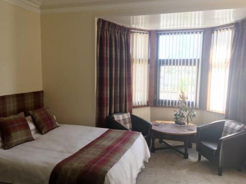 Garfield Guesthouse - image 2