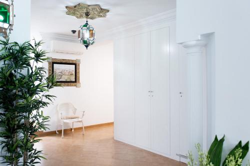 Lobby, Hostal Alhambra - Adults Only in Nerja