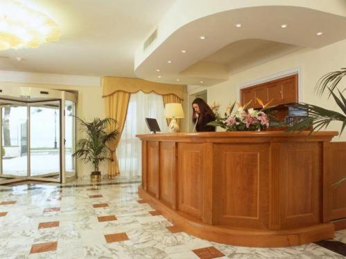Hotel Holiday Sul Lago - 로비