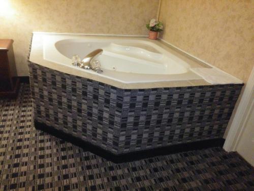 Stonebrook Inn