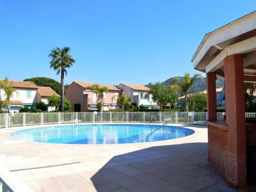 Maison Le Lavandou, 2 pièces, 4 personnes - FR-1-251-183 gîte à louer La Favière