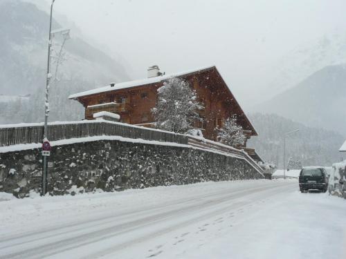 Celine 9, Champery - Apartment - Champéry