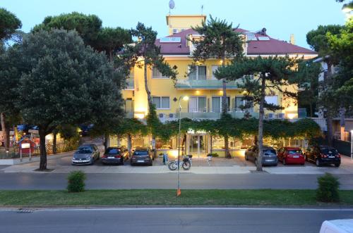 Hotel Mimosa - image 10