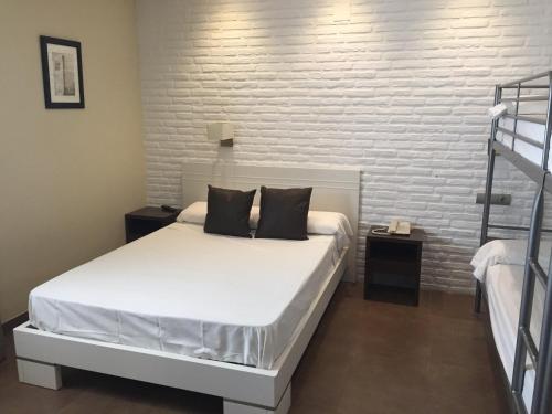 Hotel Restaurante El Corte Room Type - Family Room