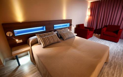 Tweepersoonskamer met 1 of 2 bedden, uitzicht op zee
