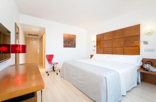 Hotel Zentral Ave - image 2