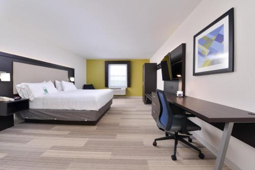 Holiday Inn Express Mystic by IHG - Accommodation - Mystic