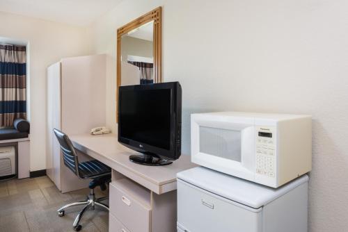 Microtel Inn & Suites by Wyndham Sainte Genevieve photo 4