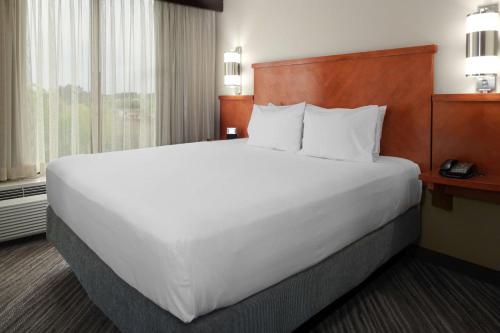 Hyatt Place Tampa Busch Gardens