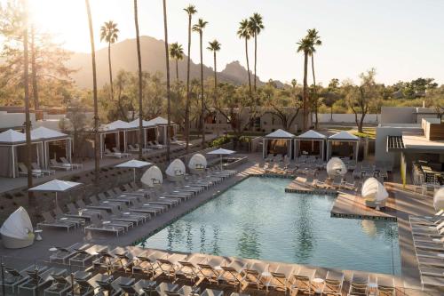 113610021 Andaz Scottsdale Resort & Bungalows