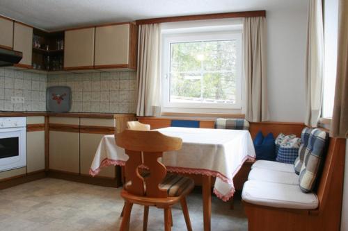 köök, Haus Elsa in Holzgau