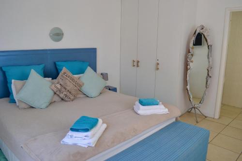 King Room image 4