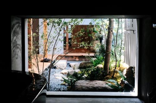 A day in khaki, Kyoto