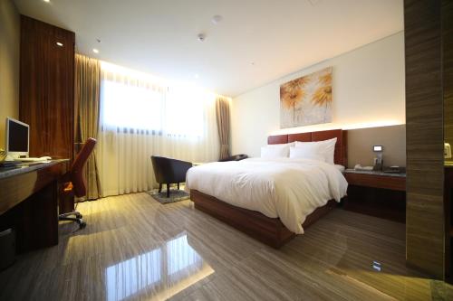 Suite with Terrace