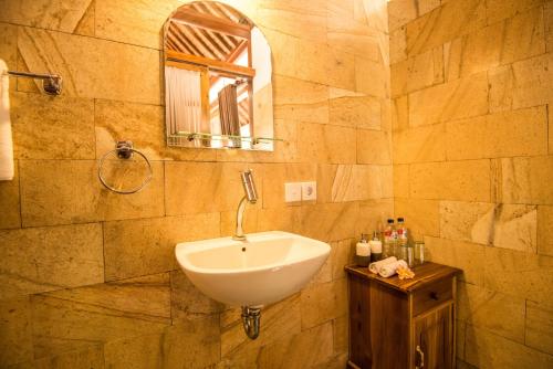 Naja Private Villa Ubud - image 4