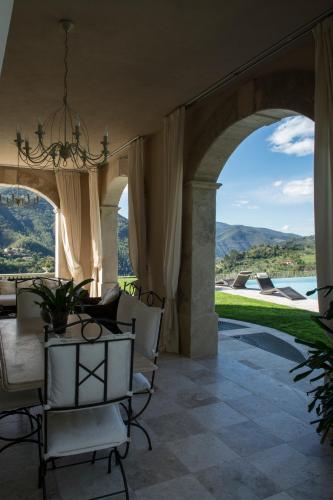 Вид, Villa Caiano - Luxury In Tuscany in Лонда