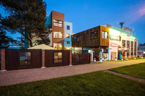 Restaurant, Retro hotel Garage in Martinov