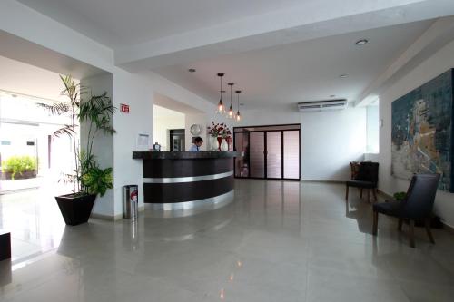Lobby, Hotel Embajadores in Merida