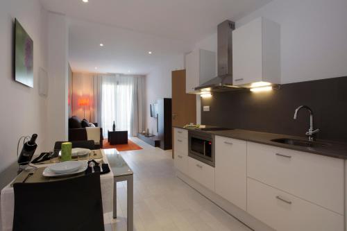 Fisa Rentals Les Corts Apartments - image 10