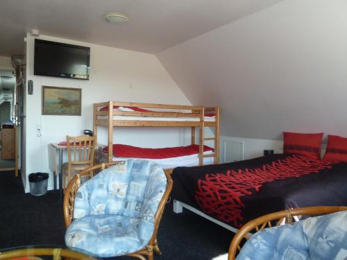 Give Bed & Breakfast - image 4