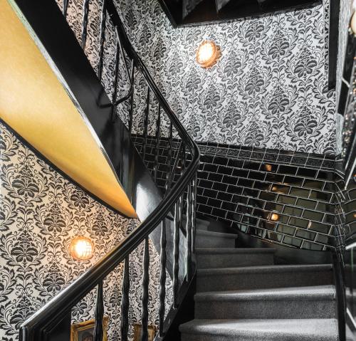 บริการและสิ่งอำนวยความสะดวก, Engel Hotel Grill Bar in นีเดอร์เฮาเซน